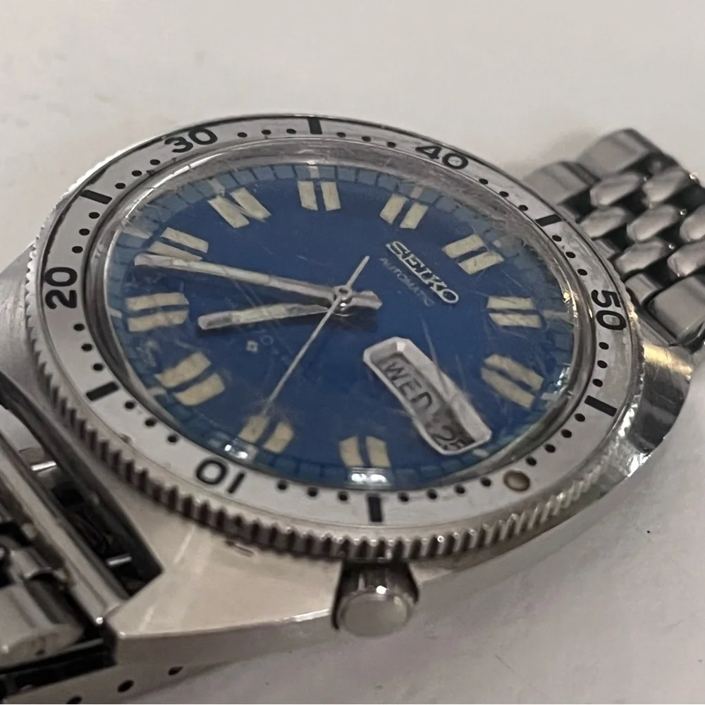 SEIKO 6106-8100 1ST SPORT DIVER Men's Watch Day Date